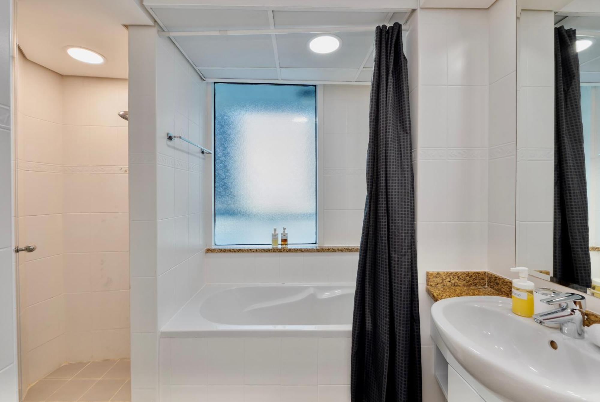 Next To Metro Unique 2bed Wlarge Balcony Apartment