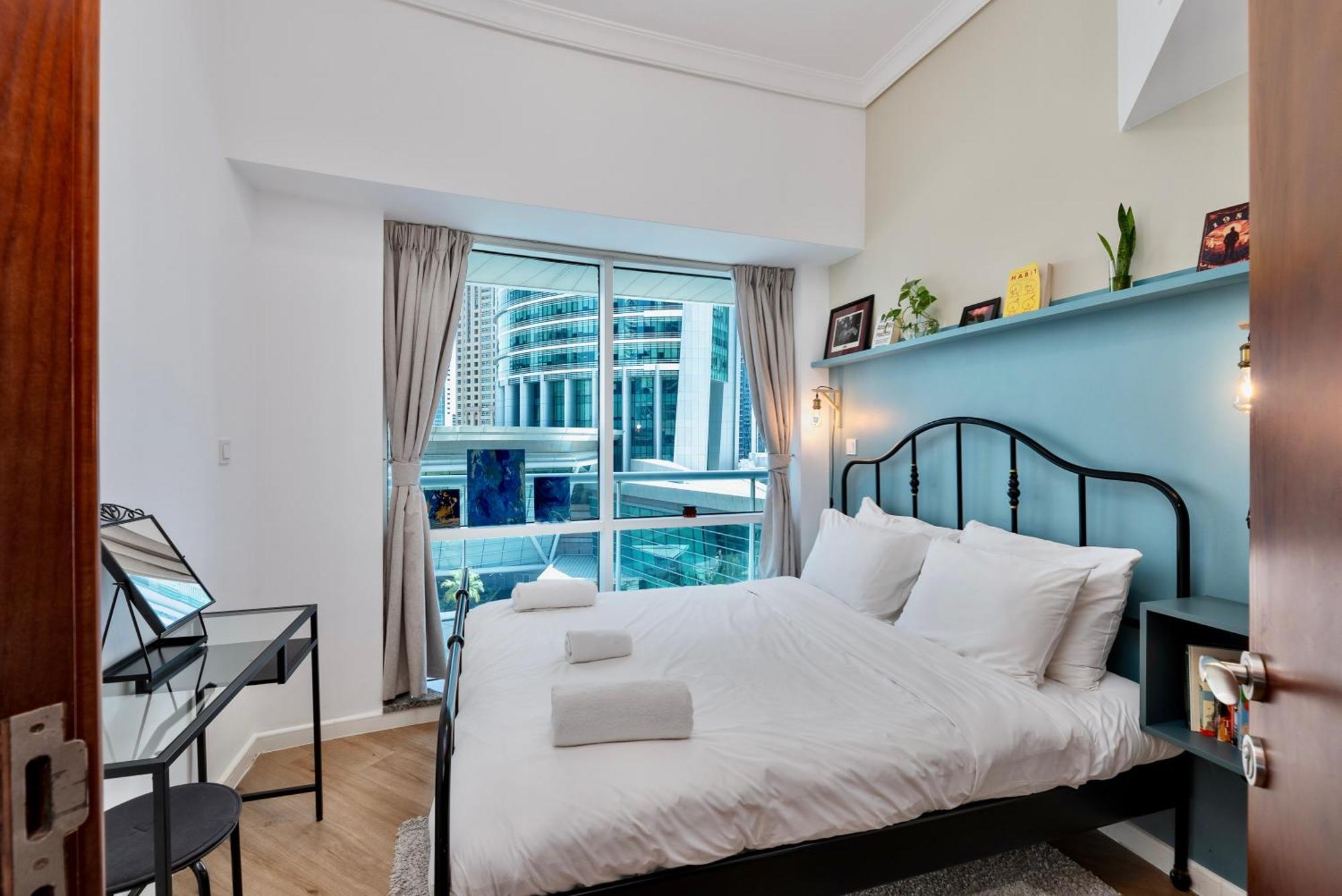 Apartment Next To Metro Unique 2bed Wlarge Balcony
